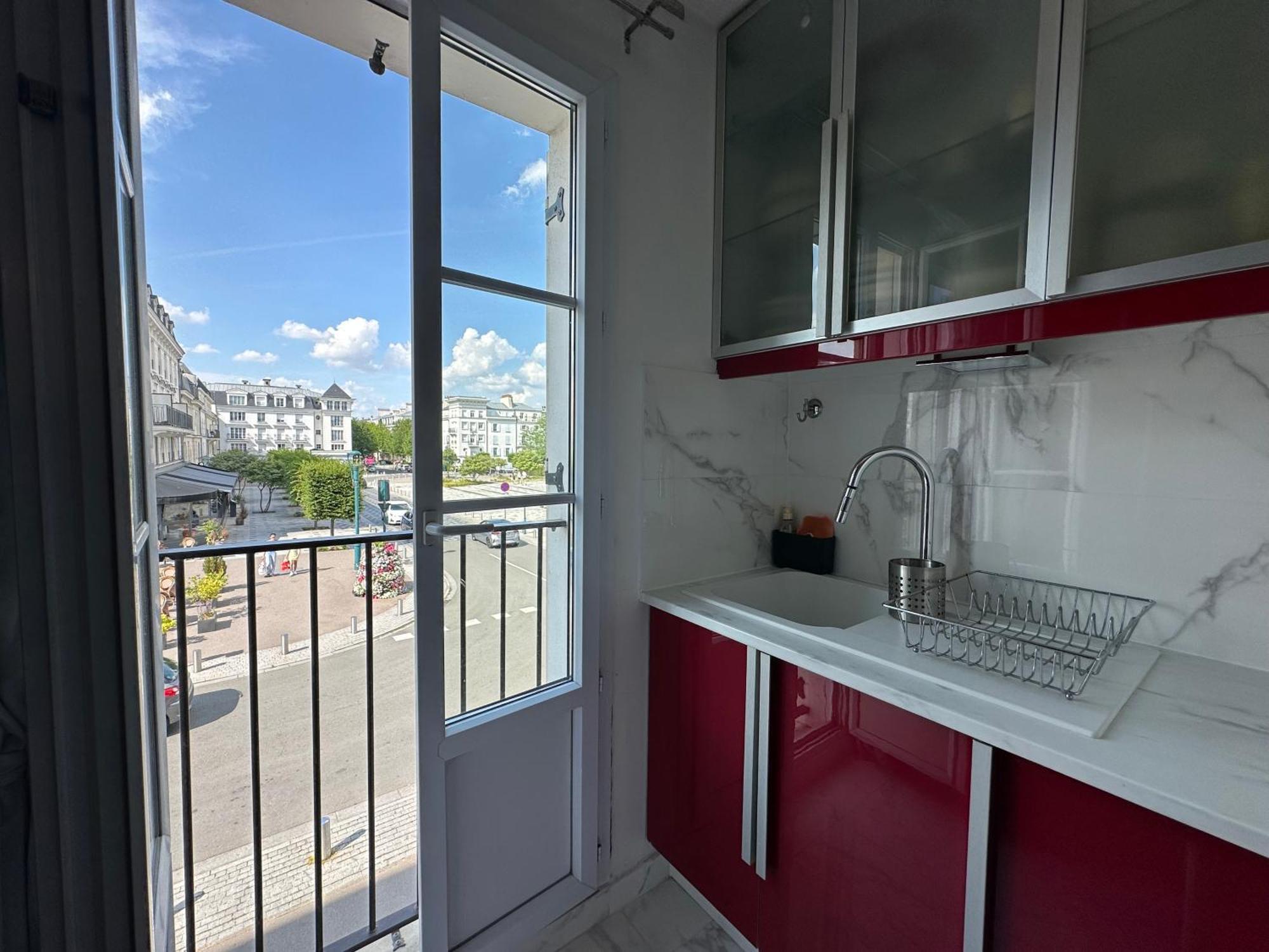 Appt Vue Place De Toscane - 4Min Disneyland-Paris Serris Kültér fotó