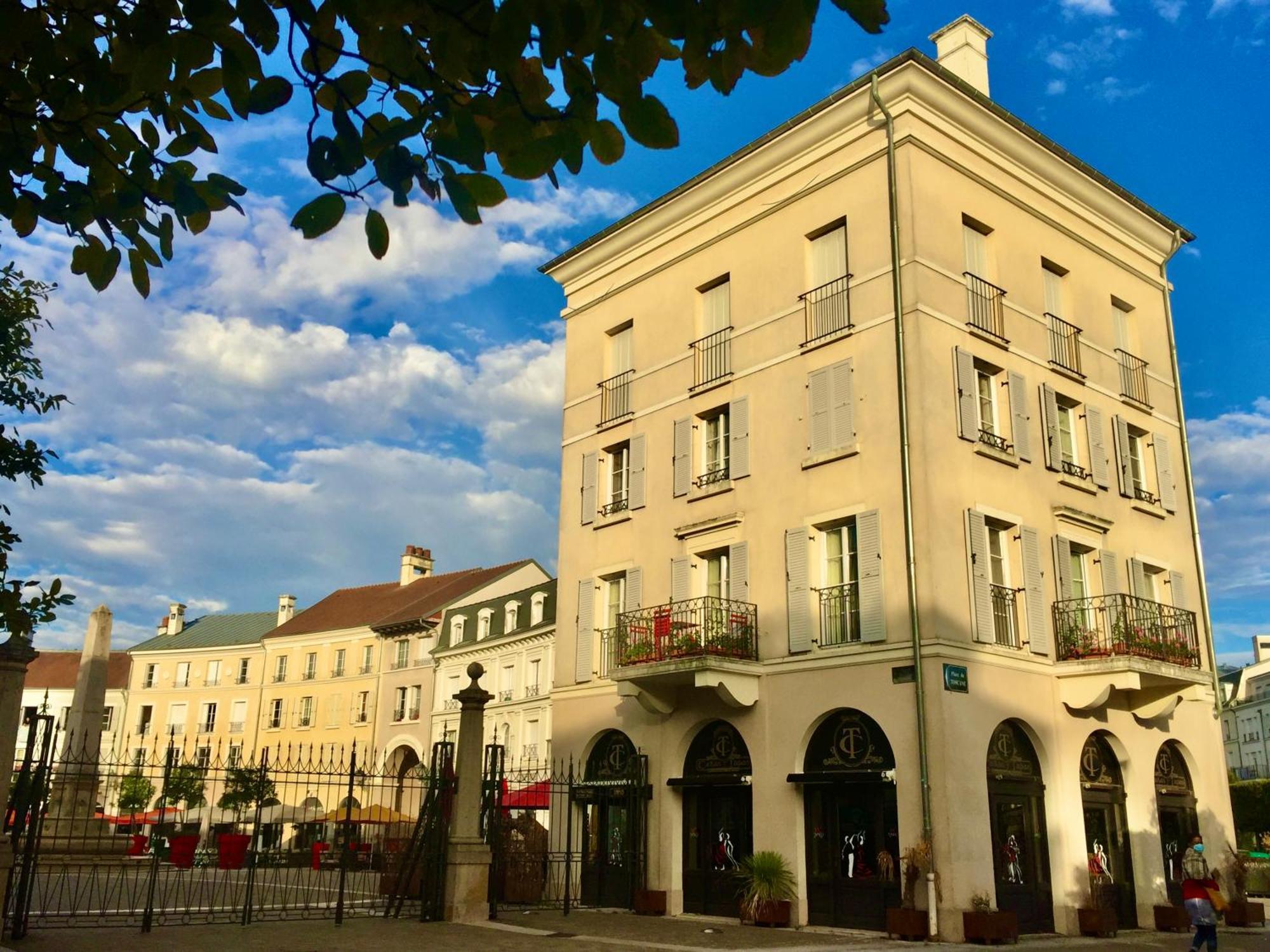 Appt Vue Place De Toscane - 4Min Disneyland-Paris Serris Kültér fotó